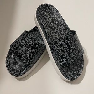 Michael Kors Slides